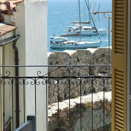 Nafpaktos Apartment And Studios In Port ภายนอก รูปภาพ
